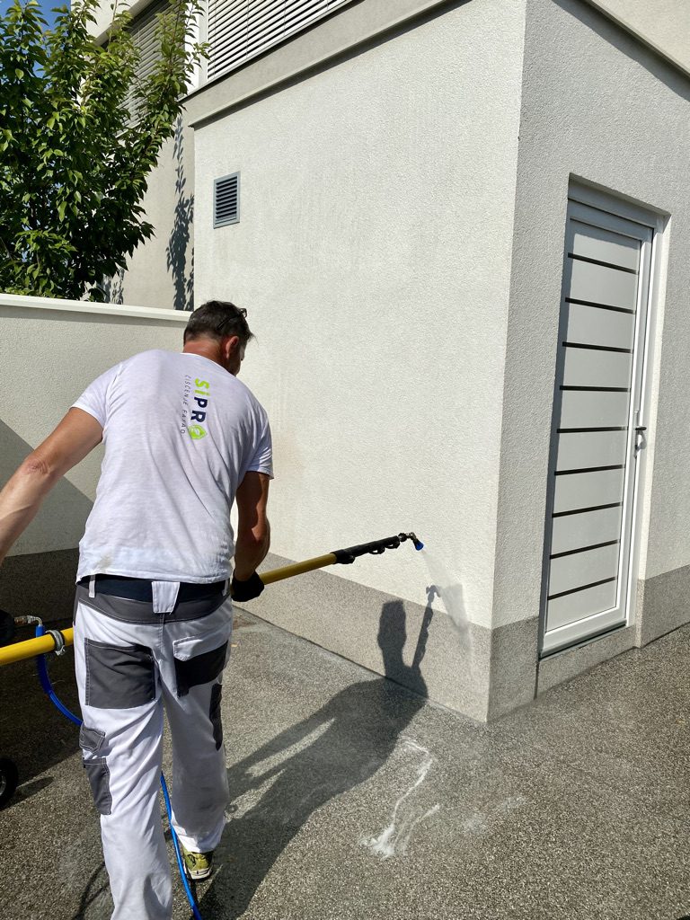 SiPRO vrhunske storitve pri čiščenju fasade