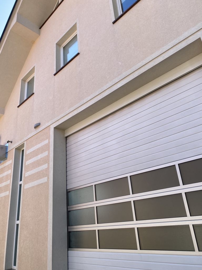 Čiščenje fasade na zasebno-poslovnem objektu SiPRO čiščenje fasad